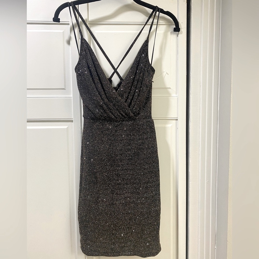 Windsor Black Bodycon Cocktail Dress with Plunge Neckline